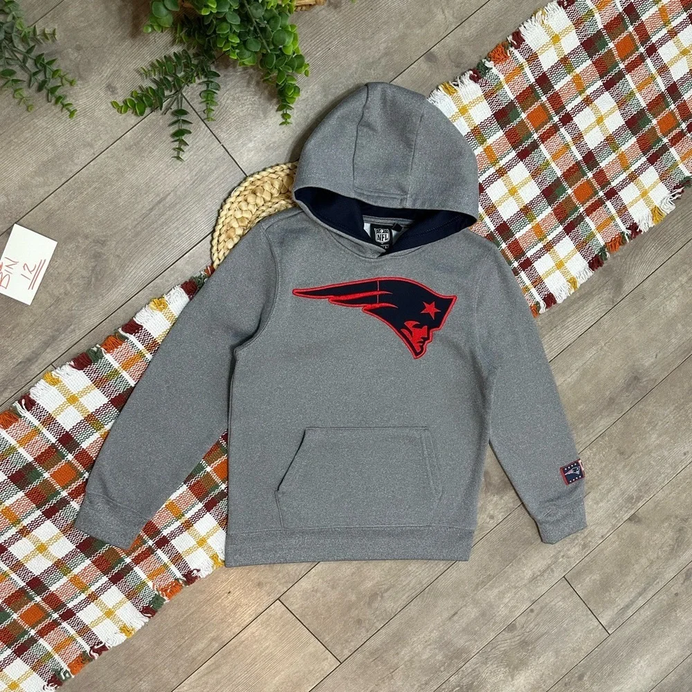 NFL New England Patriots Boy’s Logo Front Hoodie Sweatshirt Size Medium